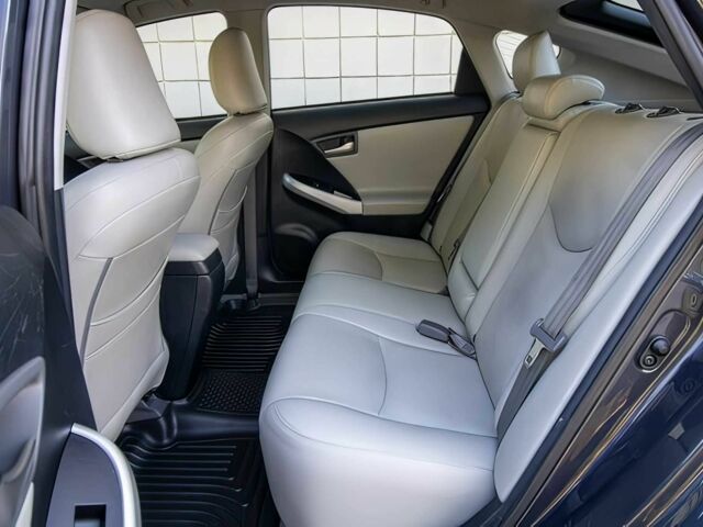 Серый Тойота Приус, объемом двигателя 1.8 л и пробегом 71 тыс. км за 8700 $, фото 12 на Automoto.ua