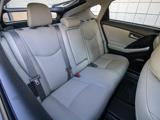 Серый Тойота Приус, объемом двигателя 1.8 л и пробегом 71 тыс. км за 8700 $, фото 14 на Automoto.ua