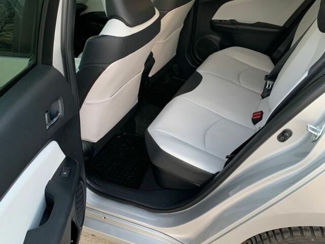 Серый Тойота Приус, объемом двигателя 1.8 л и пробегом 160 тыс. км за 8600 $, фото 18 на Automoto.ua