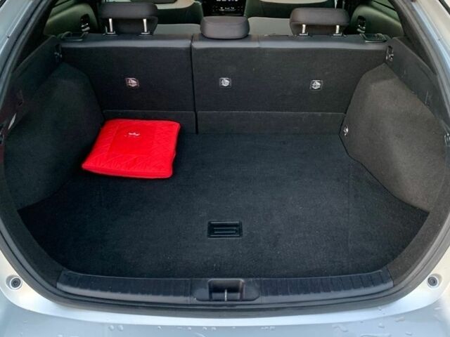 Серый Тойота Приус, объемом двигателя 1.8 л и пробегом 160 тыс. км за 8600 $, фото 4 на Automoto.ua