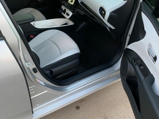 Серый Тойота Приус, объемом двигателя 1.8 л и пробегом 160 тыс. км за 8600 $, фото 9 на Automoto.ua