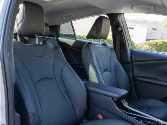 Тойота Приус 2019 в Днепре (Днепропетровске) на Automoto.ua Серый Тойота Приус, объемом двигателя 1.8 л и пробегом 49 тыс. км за 4600 $, фото 9 на Automoto.ua