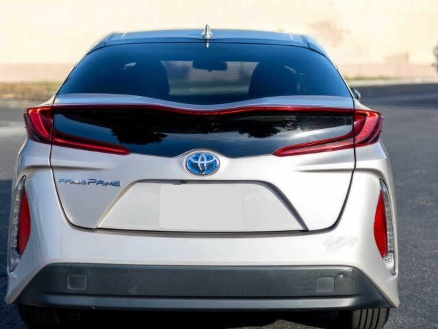 Тойота Приус 2019 в Днепре (Днепропетровске) на Automoto.ua Серый Тойота Приус, объемом двигателя 1.8 л и пробегом 49 тыс. км за 4600 $, фото 6 на Automoto.ua