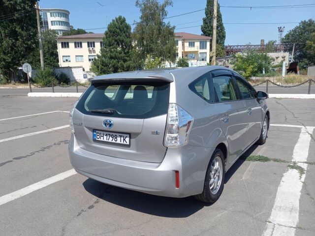 Серый Тойота Приус, объемом двигателя 1.8 л и пробегом 225 тыс. км за 254 $, фото 8 на Automoto.ua
