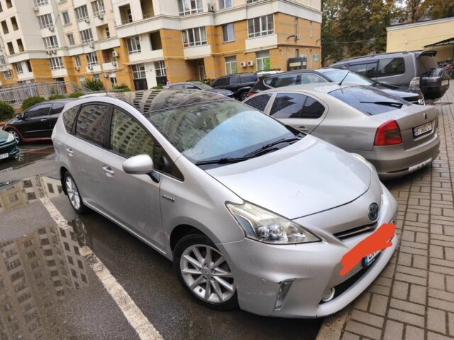Серый Тойота Приус, объемом двигателя 0 л и пробегом 160 тыс. км за 13000 $, фото 1 на Automoto.ua