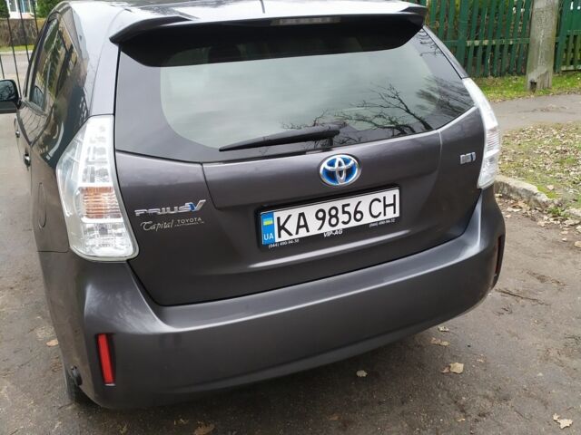 Серый Тойота Приус, объемом двигателя 1.8 л и пробегом 234 тыс. км за 310 $, фото 1 на Automoto.ua