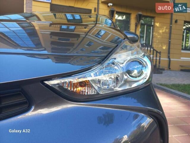 Сірий Тойота Пріус, об'ємом двигуна 1.8 л та пробігом 227 тис. км за 17900 $, фото 8 на Automoto.ua