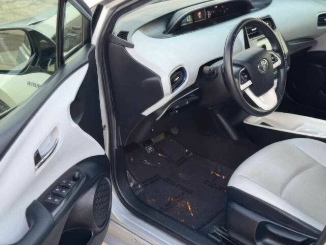 Серый Тойота Приус, объемом двигателя 1.8 л и пробегом 118 тыс. км за 7400 $, фото 9 на Automoto.ua