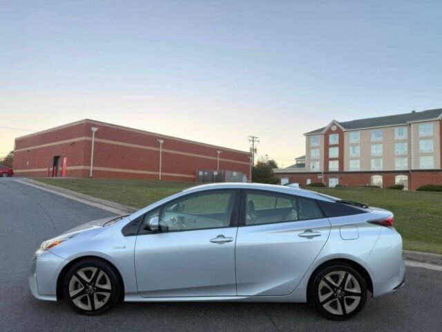 Сірий Тойота Пріус, об'ємом двигуна 1.8 л та пробігом 74 тис. км за 8900 $, фото 3 на Automoto.ua