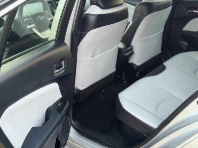 Серый Тойота Приус, объемом двигателя 1.8 л и пробегом 118 тыс. км за 7400 $, фото 10 на Automoto.ua