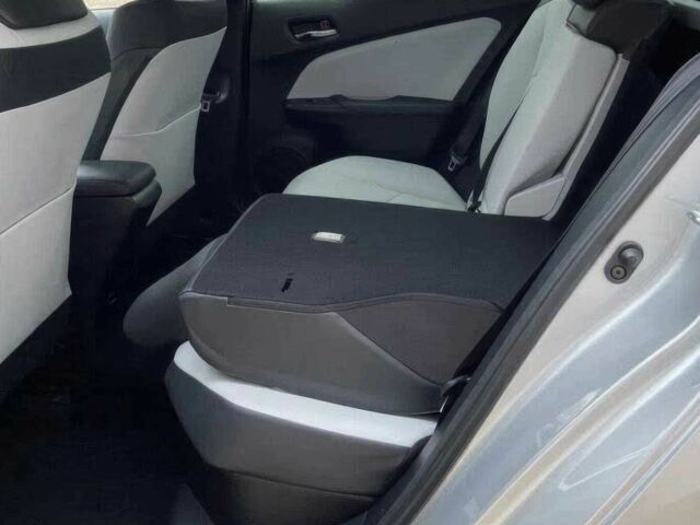 Серый Тойота Приус, объемом двигателя 1.8 л и пробегом 79 тыс. км за 11400 $, фото 10 на Automoto.ua