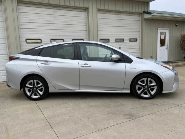 Серый Тойота Приус, объемом двигателя 1.8 л и пробегом 79 тыс. км за 11400 $, фото 5 на Automoto.ua