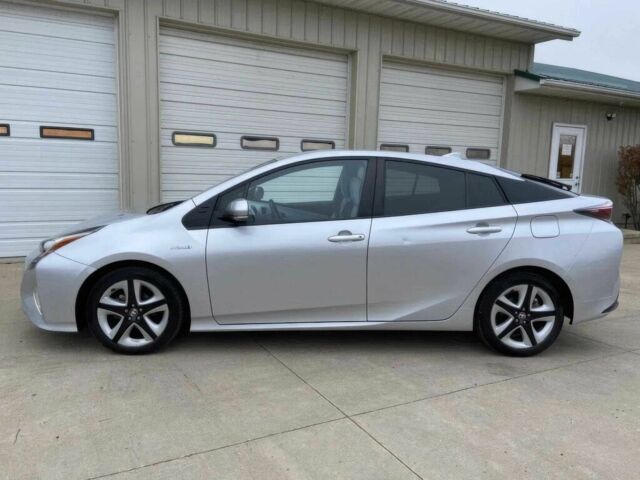 Серый Тойота Приус, объемом двигателя 1.8 л и пробегом 79 тыс. км за 11400 $, фото 2 на Automoto.ua