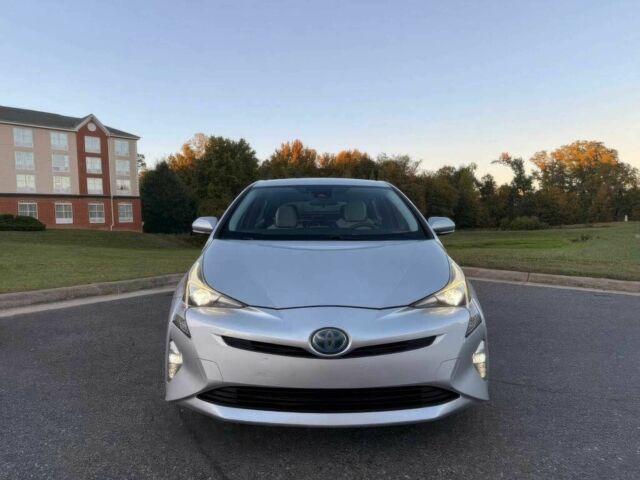 Сірий Тойота Пріус, об'ємом двигуна 1.8 л та пробігом 74 тис. км за 8900 $, фото 1 на Automoto.ua