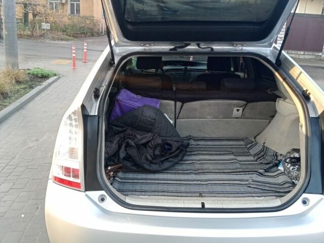 Серый Тойота Приус, объемом двигателя 1.8 л и пробегом 420 тыс. км за 8700 $, фото 5 на Automoto.ua