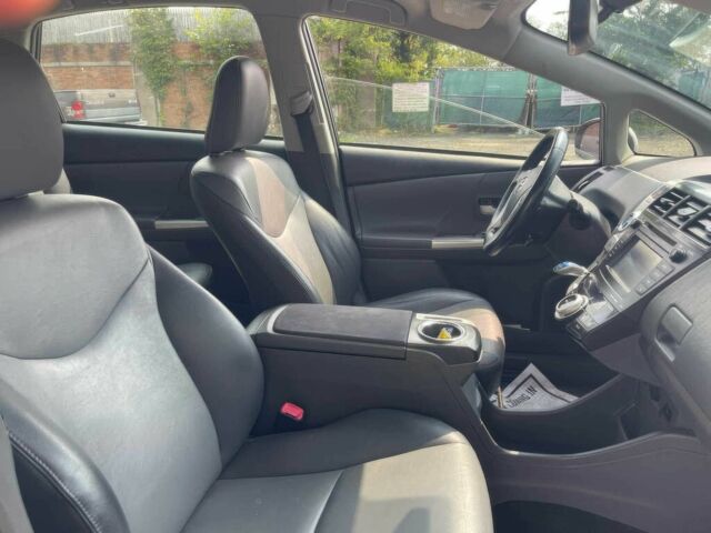 Тойота Приус 2014 в Житомире на Automoto.ua Серый Тойота Приус, объемом двигателя 1.8 л и пробегом 83 тыс. км за 3100 $, фото 8 на Automoto.ua