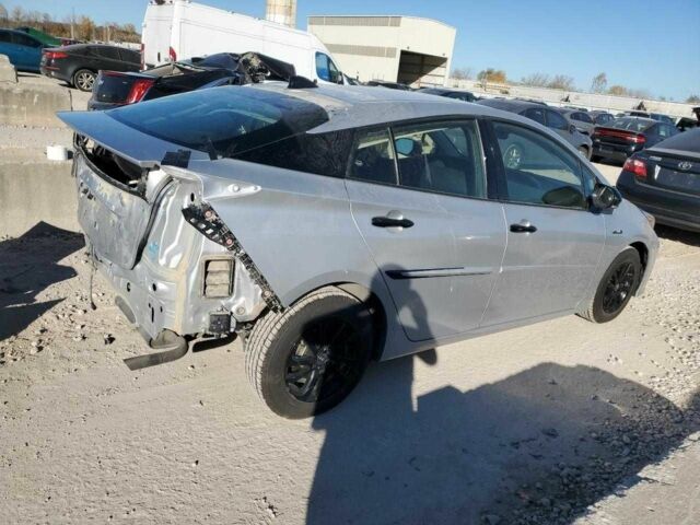 Серый Тойота Приус, объемом двигателя 1.8 л и пробегом 50 тыс. км за 5000 $, фото 2 на Automoto.ua