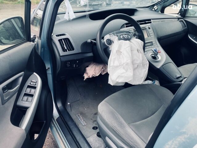 Синій Тойота Пріус, об'ємом двигуна 0 л та пробігом 123 тис. км за 9000 $, фото 13 на Automoto.ua