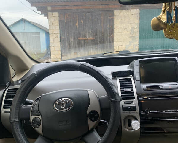 Синий Тойота Приус, объемом двигателя 1.5 л и пробегом 305 тыс. км за 8400 $, фото 18 на Automoto.ua