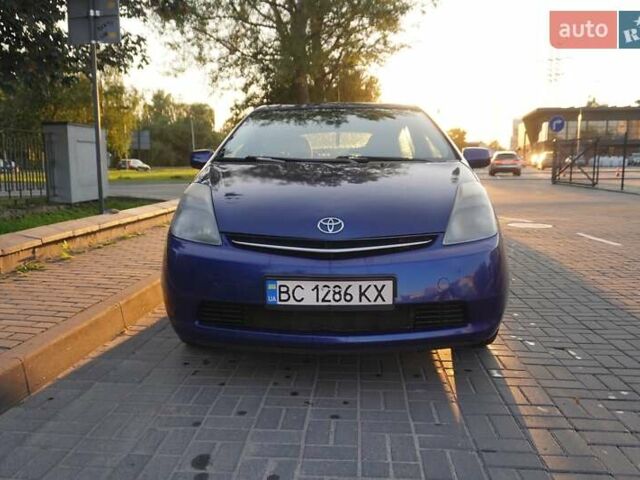 Синий Тойота Приус, объемом двигателя 1.5 л и пробегом 256 тыс. км за 6800 $, фото 1 на Automoto.ua