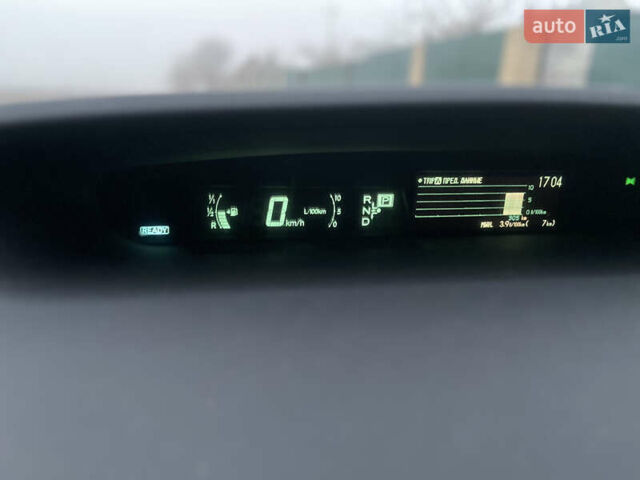Синий Тойота Приус, объемом двигателя 1.8 л и пробегом 330 тыс. км за 9900 $, фото 14 на Automoto.ua