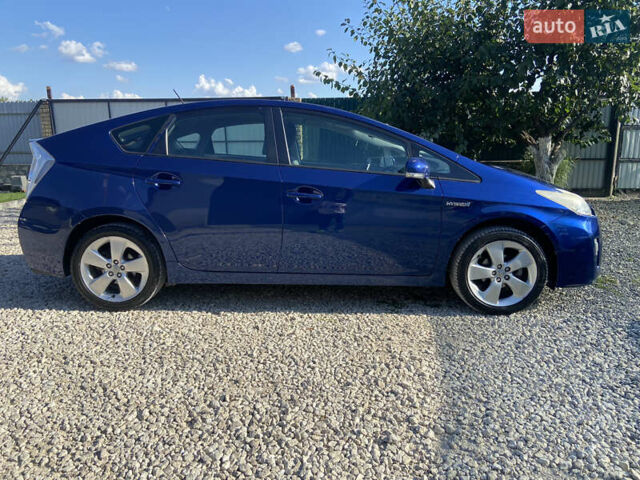 Синий Тойота Приус, объемом двигателя 1.8 л и пробегом 330 тыс. км за 9900 $, фото 3 на Automoto.ua