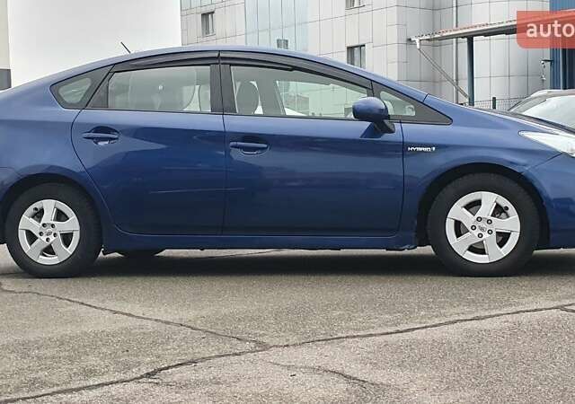 Синий Тойота Приус, объемом двигателя 1.8 л и пробегом 290 тыс. км за 12000 $, фото 5 на Automoto.ua