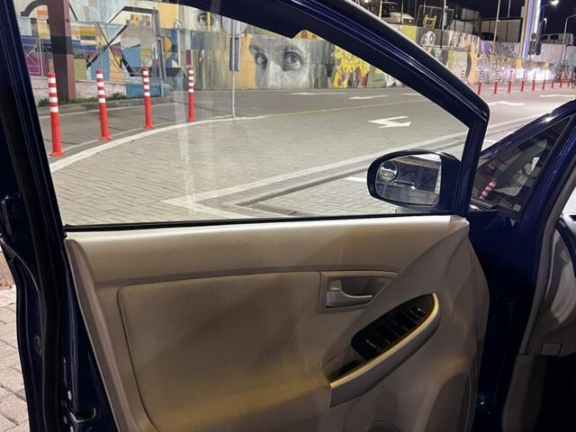 Синий Тойота Приус, объемом двигателя 1.8 л и пробегом 290 тыс. км за 10700 $, фото 8 на Automoto.ua