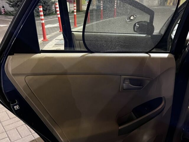 Синий Тойота Приус, объемом двигателя 1.8 л и пробегом 290 тыс. км за 10700 $, фото 11 на Automoto.ua