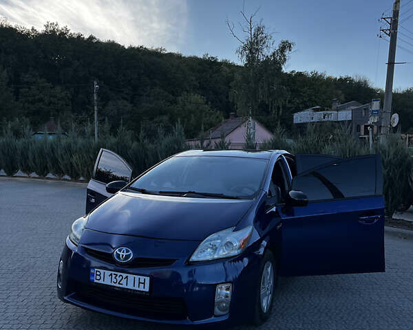 Синий Тойота Приус, объемом двигателя 1.8 л и пробегом 240 тыс. км за 9600 $, фото 3 на Automoto.ua