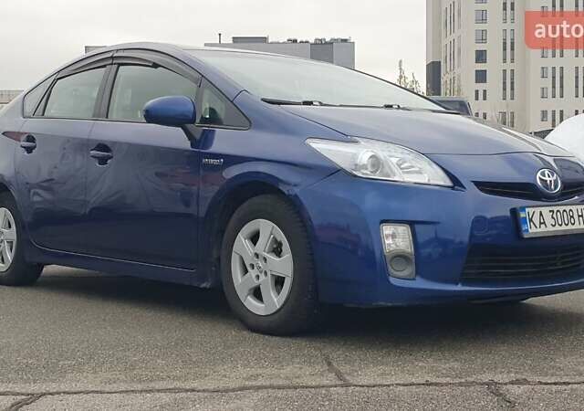 Синий Тойота Приус, объемом двигателя 1.8 л и пробегом 290 тыс. км за 12000 $, фото 1 на Automoto.ua