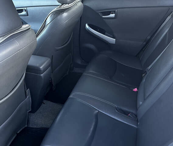 Синий Тойота Приус, объемом двигателя 1.8 л и пробегом 240 тыс. км за 9600 $, фото 12 на Automoto.ua