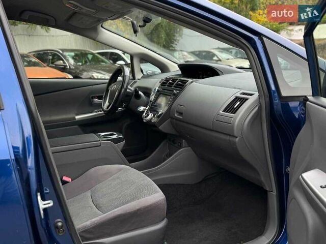 Синий Тойота Приус, объемом двигателя 1.8 л и пробегом 315 тыс. км за 10290 $, фото 39 на Automoto.ua