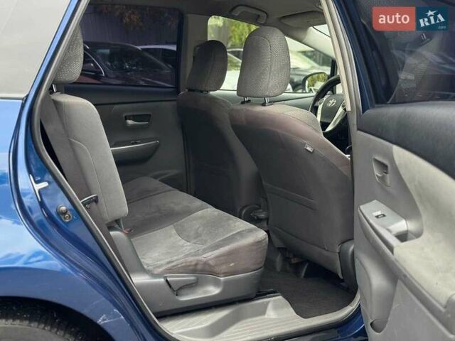 Синий Тойота Приус, объемом двигателя 1.8 л и пробегом 315 тыс. км за 10290 $, фото 38 на Automoto.ua