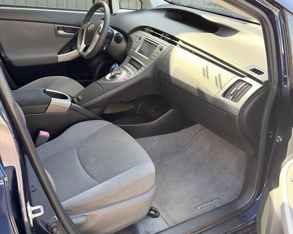 Синій Тойота Пріус, об'ємом двигуна 1.8 л та пробігом 280 тис. км за 10500 $, фото 14 на Automoto.ua