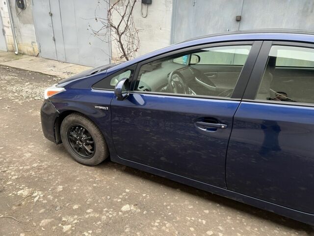 Синій Тойота Пріус, об'ємом двигуна 1.8 л та пробігом 285 тис. км за 8300 $, фото 15 на Automoto.ua