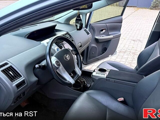 Синій Тойота Пріус, об'ємом двигуна 1.8 л та пробігом 278 тис. км за 13000 $, фото 12 на Automoto.ua