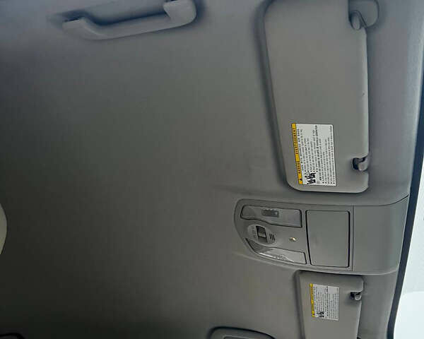 Синій Тойота Пріус, об'ємом двигуна 1.8 л та пробігом 125 тис. км за 13000 $, фото 28 на Automoto.ua