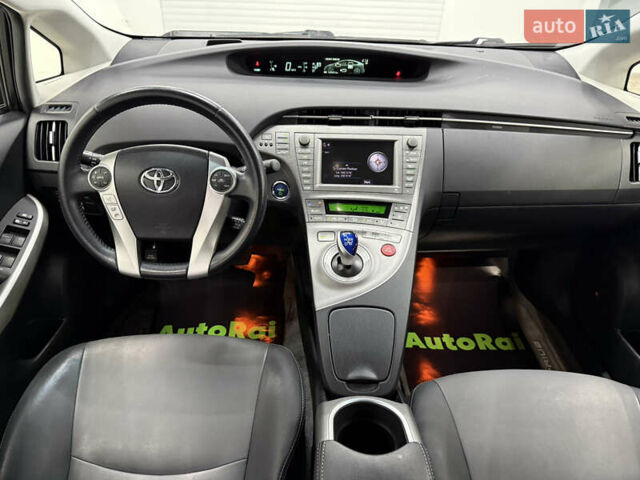 Синий Тойота Приус, объемом двигателя 1.8 л и пробегом 189 тыс. км за 11500 $, фото 9 на Automoto.ua