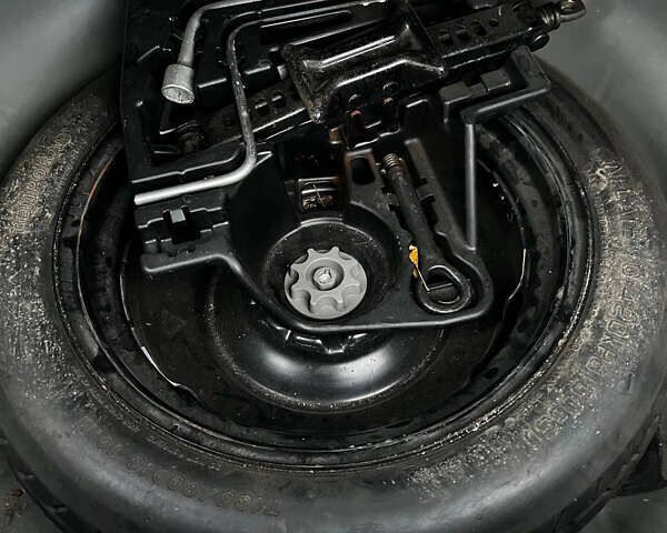 Синій Тойота Пріус, об'ємом двигуна 1.8 л та пробігом 125 тис. км за 13000 $, фото 29 на Automoto.ua