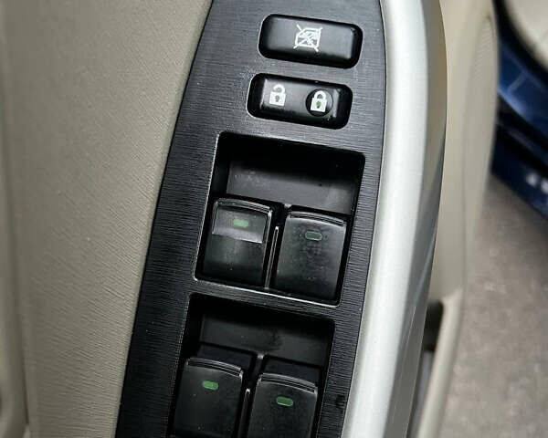 Синій Тойота Пріус, об'ємом двигуна 1.8 л та пробігом 125 тис. км за 13000 $, фото 22 на Automoto.ua