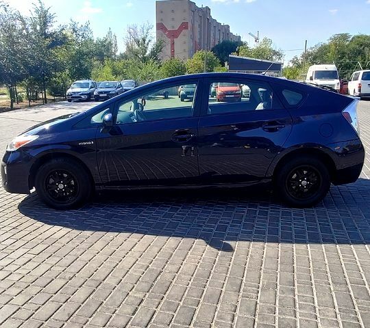 Тойота Приус 2014 в Одессе на Automoto.ua Синий Тойота Приус, объемом двигателя 1.8 л и пробегом 262 тыс. км за 11700 $, фото 6 на Automoto.ua