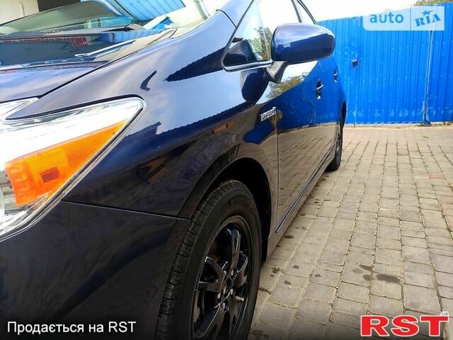 Тойота Приус 2014 в Одессе на Automoto.ua Синий Тойота Приус, объемом двигателя 1.8 л и пробегом 262 тыс. км за 11700 $, фото 1 на Automoto.ua