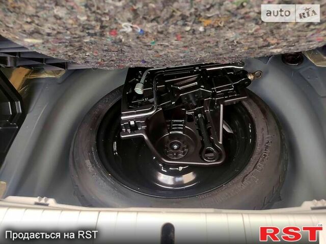 Тойота Приус 2014 в Одессе на Automoto.ua Синий Тойота Приус, объемом двигателя 1.8 л и пробегом 262 тыс. км за 11700 $, фото 13 на Automoto.ua