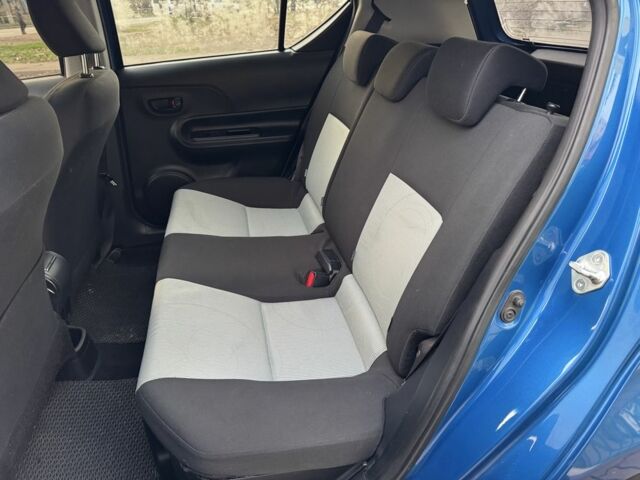 Синий Тойота Приус, объемом двигателя 1.5 л и пробегом 125 тыс. км за 10350 $, фото 10 на Automoto.ua