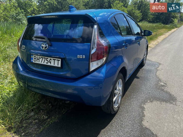 Синий Тойота Приус, объемом двигателя 1.5 л и пробегом 90 тыс. км за 12700 $, фото 2 на Automoto.ua