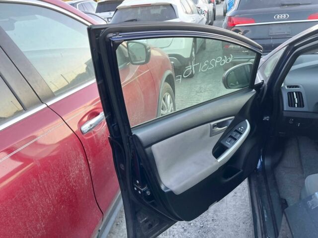 Синий Тойота Приус, объемом двигателя 1.8 л и пробегом 139 тыс. км за 10700 $, фото 12 на Automoto.ua