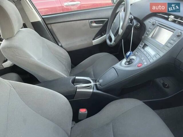 Синий Тойота Приус, объемом двигателя 1.8 л и пробегом 130 тыс. км за 10700 $, фото 3 на Automoto.ua