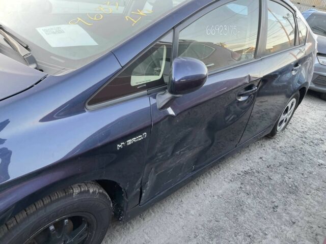 Синий Тойота Приус, объемом двигателя 1.8 л и пробегом 139 тыс. км за 10700 $, фото 7 на Automoto.ua