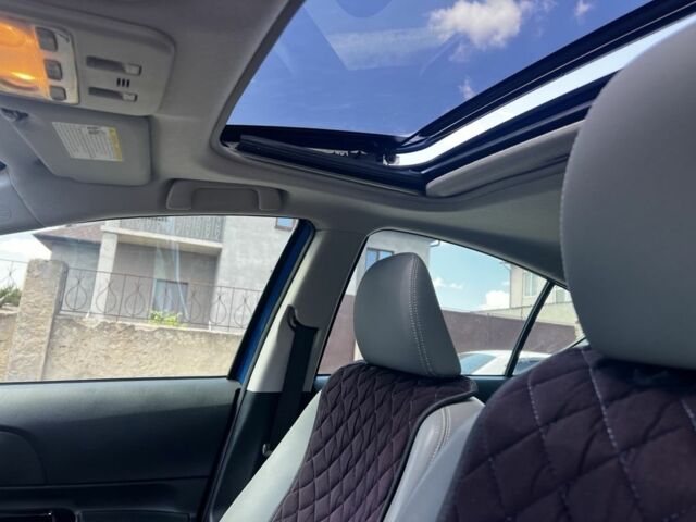 Синий Тойота Приус, объемом двигателя 1.5 л и пробегом 90 тыс. км за 12700 $, фото 5 на Automoto.ua